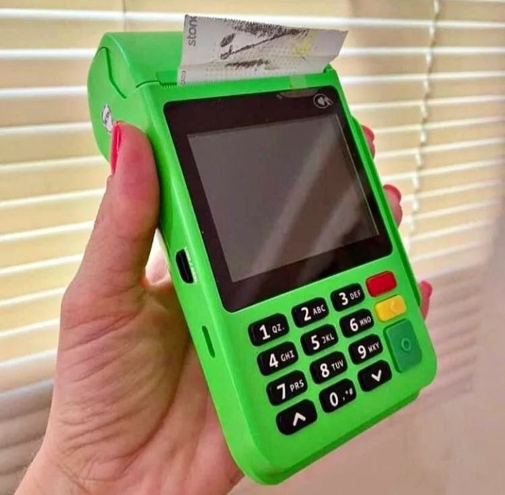 Maquinibha de cartão Ton T3 com Reposição de bombinhas grátis taxa de 0,79 %no débito e crédito sem mensalidade e sem aluguel entrega grátis todo Brasil.